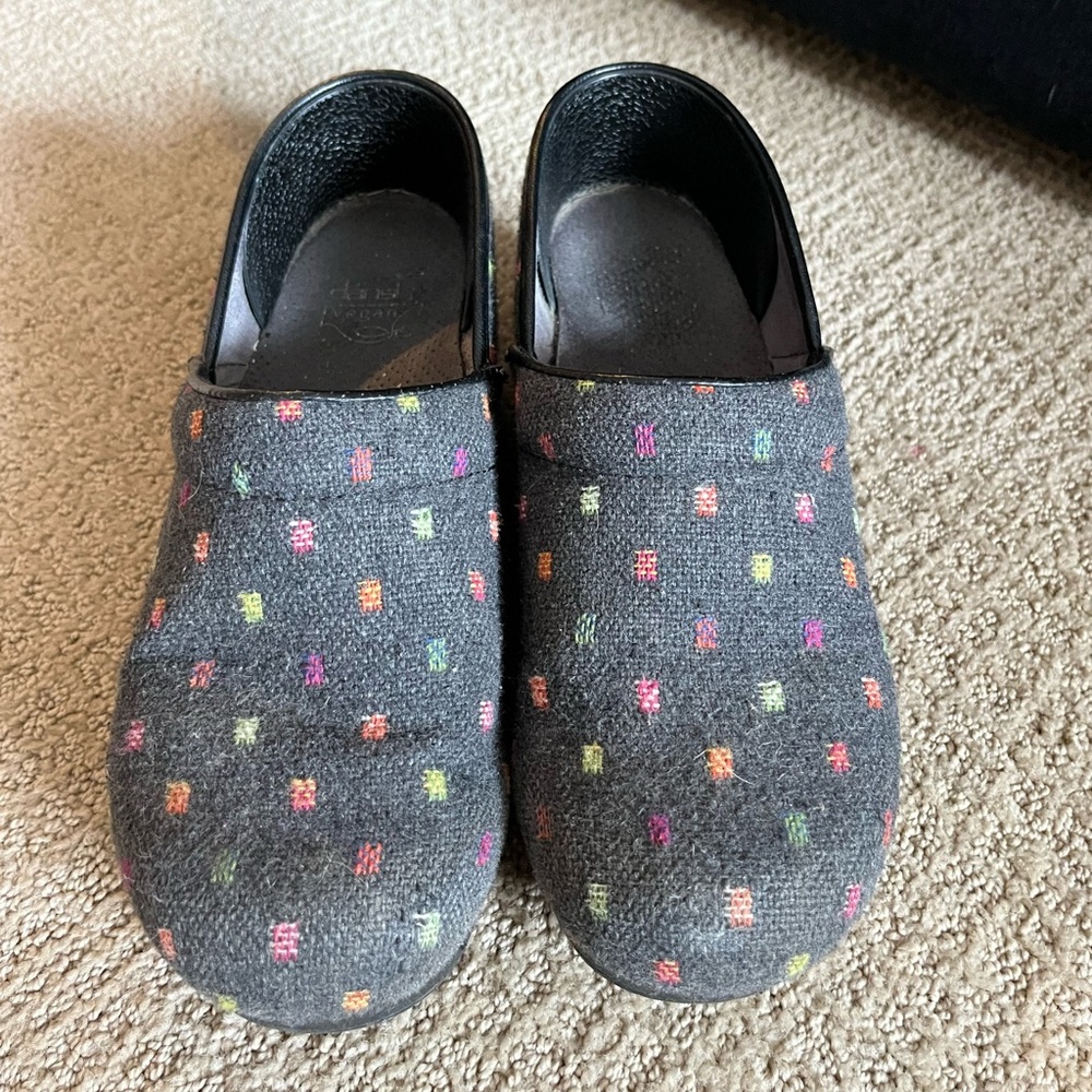 DANSKO CLOGS